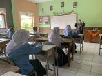 kegiatan-belajar-tatap-muka-di-pesantren-persis-tarogong-garutt.jpg