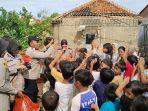 korban-angin-puting-beliung-dengan-goyang-kewer-kewer.jpg