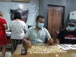kronologi-diamankannya-dua-emak-emak-pengedar-obat-keras-di-kota-cirebon.jpg