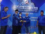 mantan-bupati-indramayu-taufik-hidayat-hadisi-2-dekade-demokrat-apakah-loncat-partai.jpg