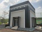 masjid-yang-berada-di-Desa-Wadowetan-mirip-Kabah.jpg