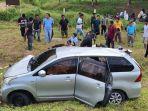 mobil-yang-membawa-rombongan-pelajar-menabrak-pembatas-jalan-toll.jpg