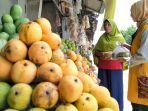 penjual-mangga-jalur-arteri-pantura.jpg