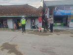 petugas-unit-laka-satlantas-polresta-cirebon-saat-melakukan-olah-tkp-kecelakaand.jpg
