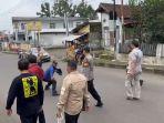 preman-tantang-polisi-kuningan.jpg