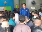 puluhan-warga-menggeruduk-kantor-koperasi-tasikmalaya.jpg