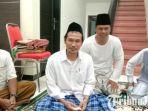 sosok-gus-baha-murid-mbah-moen-yang-sederhana-dan-kharismatik-ulama-milenisls-hafal-30-juz-al-quran.jpg