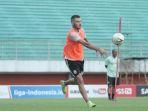 striker-pss-sleman-yevhen-bokhashvili.jpg