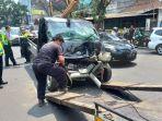 tabrakan-beruntun-bandung-2309.jpg