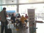 tes-pcr-di-bandara-husein-sastranegara.jpg