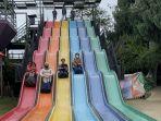 wahana-baru-hobit-slide-di-Farmhouse-Lembangg.jpg
