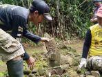 warga-gotong-royong-bersihkan-kawasan-makam-keramat-di-gunung-simpay.jpg