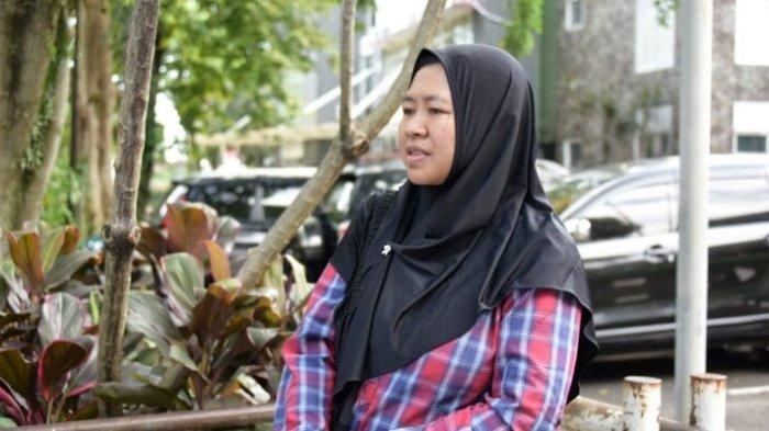 Demi Antar Anak Ikut UTBK-SNBT di IPB, Ade Rela Tinggalkan Jualan di Kantin BNN