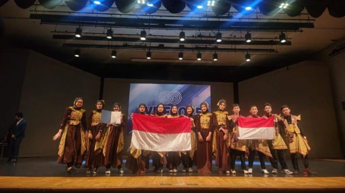 SMP Al Azhar Syifa Budi Cibinong raih medali emas World Dance Festival Competition 2025