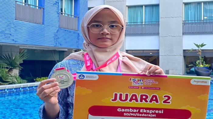 Siswi Al-Azhar Syifa Budi Cibinong Meraih Juara 2 Nasional Lomba Menggambar Ekspresi FLS3N 2025
