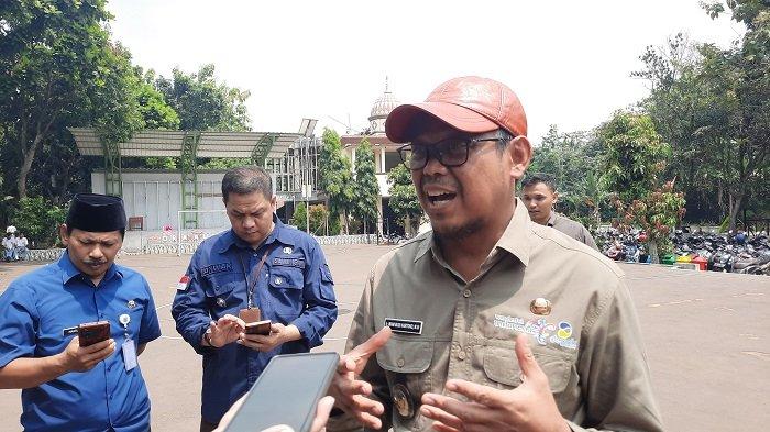 Pantau Perekaman e-KTP di SMAN 5 Depok, Imam Budi Hartono Tekankan Pentingnya Kartu Identitas