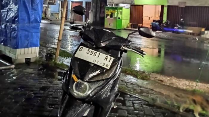 Maling Motor Beraksi di Citeureup Bogor, Honda Beat Parkir di Ruko Raib Dalam Hitungan Detik