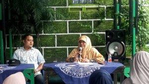 Anggota-DPR-RI-Nur-Azizah-Tamhid-memberikan-materi-program-PENA-Kemensos-di-Pondok-Melati.jpg