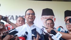 Anies-Baswedan-usai-kampanye-di-GOR-Parung-kabupaten-bogor.jpg