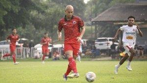 Bek-Persija-Dandi-Maulana-sangat-antusias-menyambut-laga-persahabatan-lawan-Persebaya.jpg