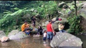 Curug-Ciherang-di-Desa-Sirnajaya-Kecamatan-Sukamakmur-Bogor-Jawa-Barat.jpg