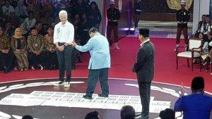 Debat-capres-di-Kantor-KPU-RI-Menteng-Jakarta-Pusat-Selasa-12122023-malam.jpg
