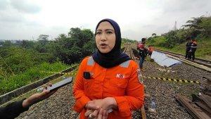 Eva-Chairunisa-saat-ditemui-di-lokasi-longsoran-yang-terjadi-di-Bogor-Selatan.jpg