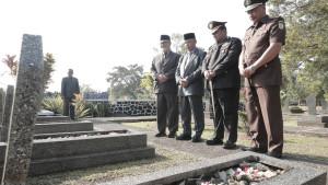Hari-Jadi-Bogor-HJB-ke-541-Pemkab-Bogor-ziarah-ke-Taman-Makam-Pahlawan.jpg