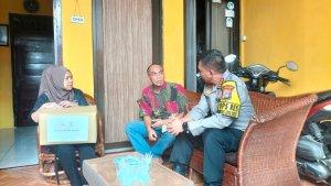 Kapolres-Metro-Depok-Kombes-Pol-Abdul-Waras-memberikan-santunan-kepada-sopir-angkot.jpg