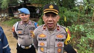 Kapolsek-Rawalumbu-Kompol-Sukadi-saat-ditemui-di-kawasan-Rawalumbu.jpg