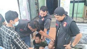 Komplotan-begal-sadis-Arit-Merah-digiring-ke-Mapolres-Metro-Jakarta-Utara-1.jpg