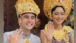 Laura-Theux-menikah-dengan-Indra-Brotolaras.jpg