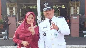 Lurah-Jatijajar-Mujahidin-meraih-penghargaan-Aparatur-Sipil-Negara-teladan.jpg