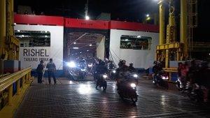 Malam-ke-Dua-Puncak-Arus-Balik-Mudik-Lebaran-2022-di-Pelabuhan-Merak.jpg