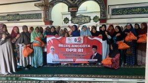 Nur-Azizah-Tamhid-menggelar-kegiatan-reses-di-Kelurahan-Curug-Kecamatan-Cimanggis-Kota-Depok.jpg