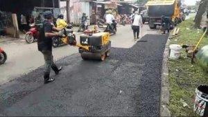 PUPR-Kabupaten-Bogor-memperbaiki-kerusakan-Jalan-Tegar-Beriman.jpg