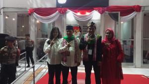 Pasangan-cabup-n-cawabup-bogor-Bayu-Syahjohan-kedua-dari-kiri-dan-Musyafaur-Rahman.jpg
