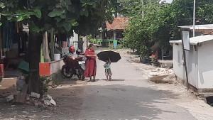 Pemukiman-warga-Desa-Kutamekar-Kabupaten-Karawang.jpg