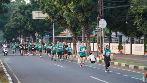 Peserta-Siliwangi-Run-melintasi-Jalan-Tegar-Beriman-di-Cibinong.jpg