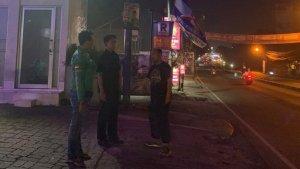 Polisi-dari-Polsek-Parung-saat-menyelidiki-peristiwa-tawuran-pelajar-diJalan-Raya-Parung.jpg