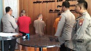 Polisi-menangkap-tiga-bocah-sedang-bertransaksi-senjata-tajam-di-wilayah-Jakarta-Utara.jpg