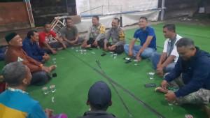 Polsek-Cilengsi-Bogor-Musyawarah-di-Desa-Cipenjo.jpg