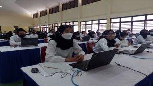 Ratusan-peserta-ikut-tes-seleksi-CPNS-Depok.jpg