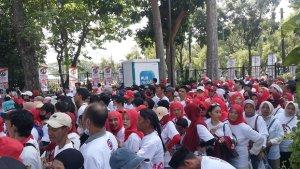 Ribuan-Relawan-Presiden-Joko-Widodo-sudah-memadati-Istora-Senayan-Minggu-1452023.jpg
