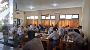 SMAN-1-Depok-resmi-menerapkan-kebijakan-rombongan-belajar-rombel-50-siswa.jpg