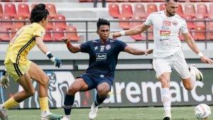 Striker-Persija-Jakarta-Marko-Simic-mencetak-2-gol-di-laga-kontra-Arema-FC.jpg
