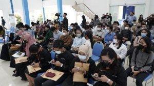 Suasana-Cari-Kerja.jpg