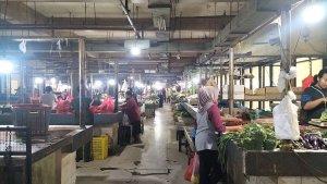 Suasana-Pasar-Cisalak-di-Jalan-Raya-Bogor.jpg