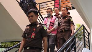 Tersangka-kasus-korupsi-proyek-Gedung-Fakultas-Kedokteran-UPN-Veteran.jpg