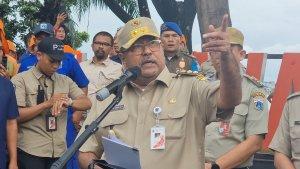 Wakil-Gubernur-DKI-Jakarta-Rano-Karno-alias-Bang-Doel-di-waduk-pluit.jpg